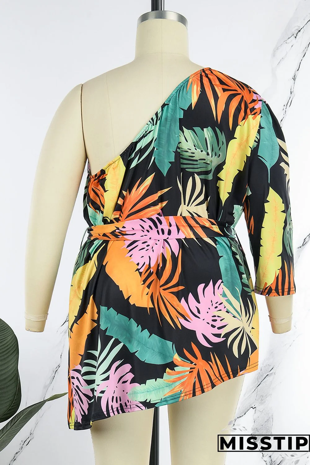 Black Yellow Casual Print Backless Oblique Collar Plus Size Tops