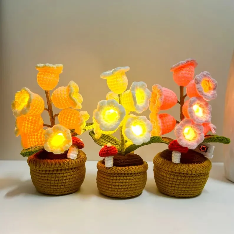 Crochet Lily of the Valley Lamp 