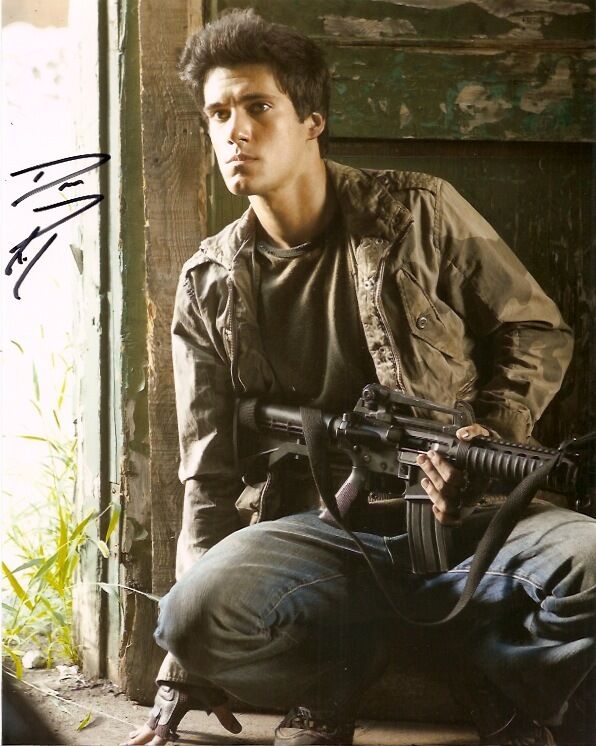 Falling Skies Drew Roy Autographed Signed 8x10 Photo Poster painting COA