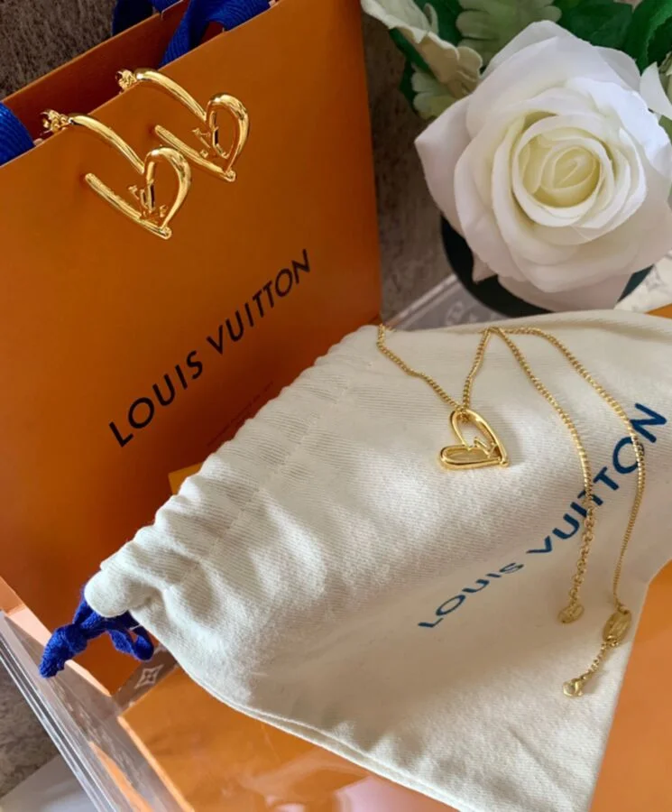 Louis Vuitton 2021-22FW Fall In Love Earrings Pm (FALL IN LOVE HEART  EARRINGS PM, LIMITED EDITION, M00463)