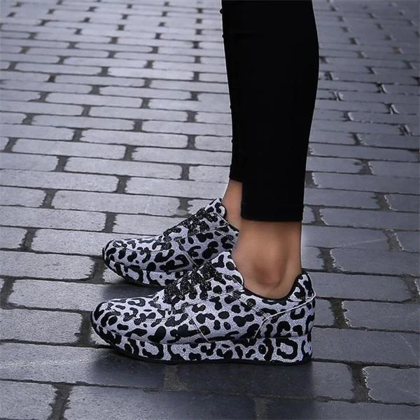 Women Leopard Print Comfortable Sneakers