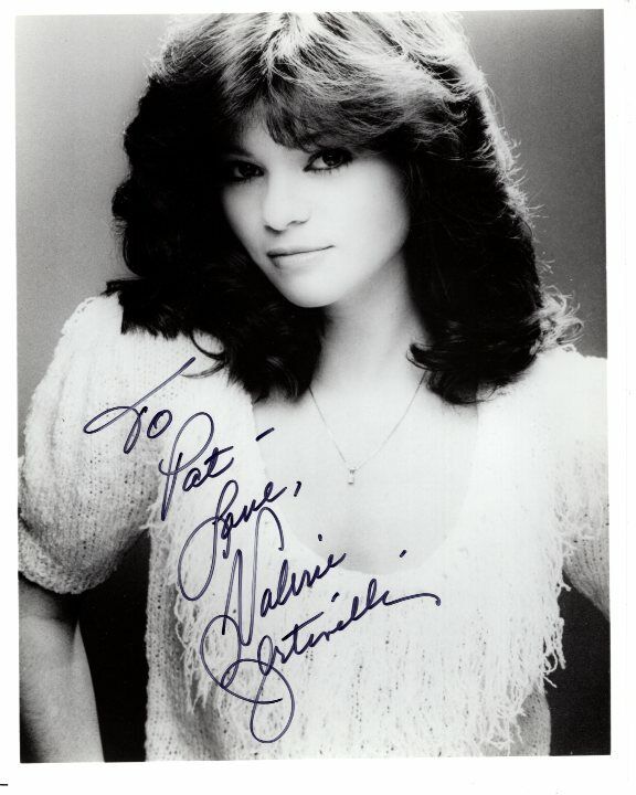 VALERIE BERTINELLI Autographed Signed Photo Poster paintinggraph - To Pat