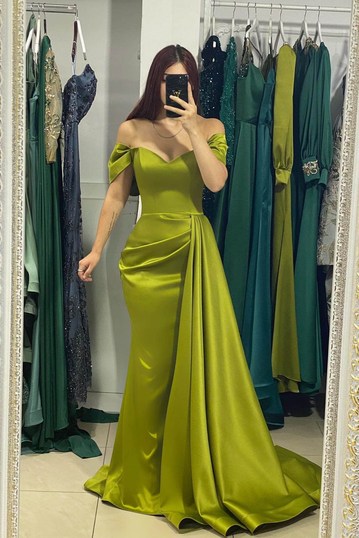 Chic Green Off-the-Shoulder Sweetheart Mermaid Evening Gown With Ruffles Online - lulusllly