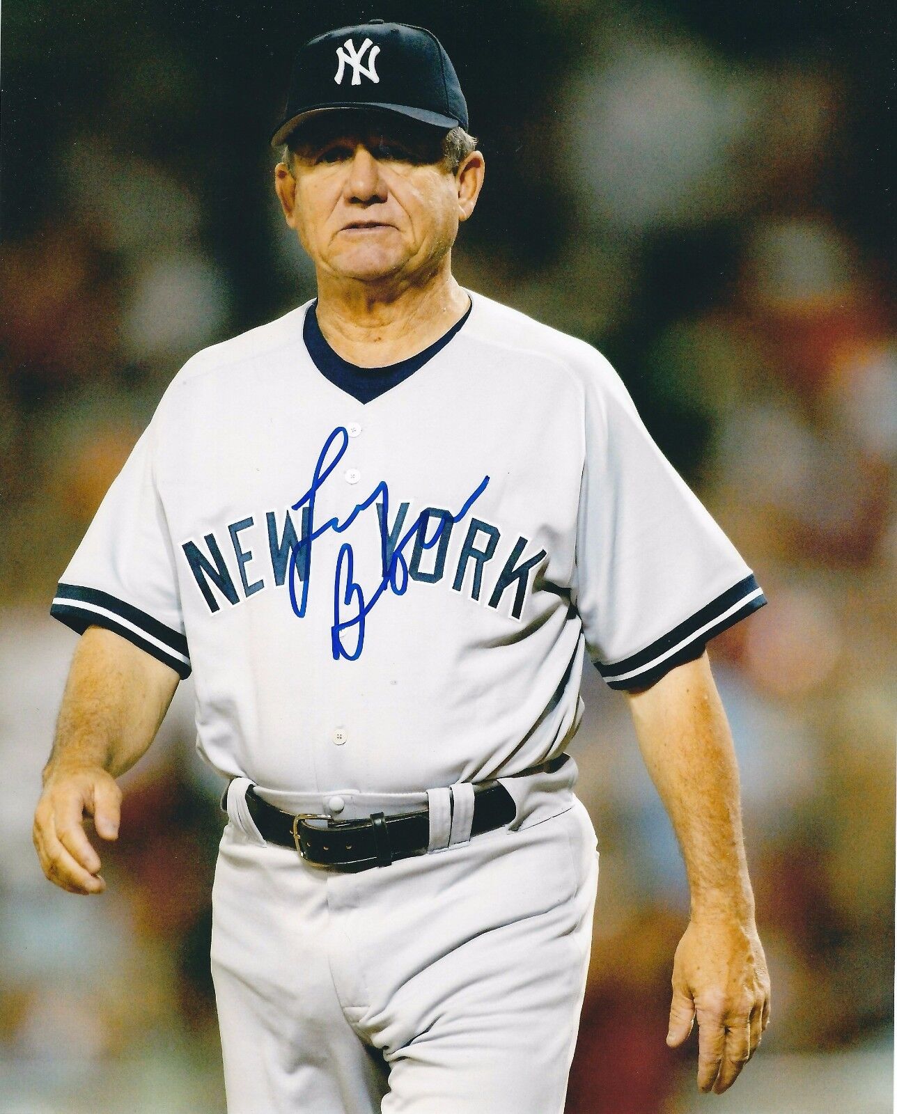 Signed 8x10 LARRY BOWA New York Yankees Autographed Photo Poster painting - COA