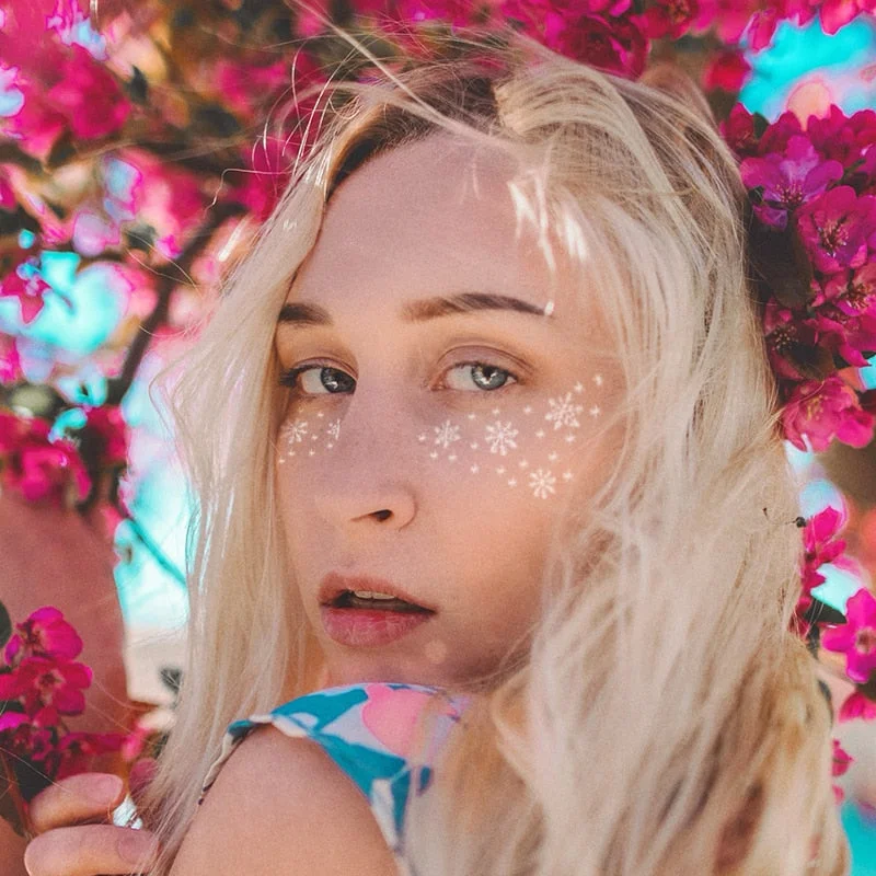 Temporary face tattoo stickers waterproof fake freckles tattoos white henna stars moon tattoo bracelet necklace tatoo for women