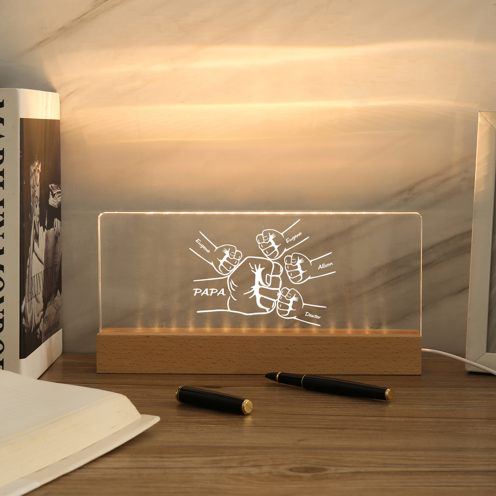 À mon Papa/Papi- Lampe de chevet LED Poings 5 Prénoms Personnalisés