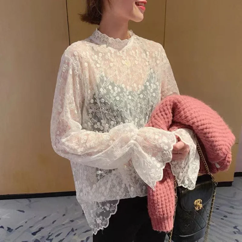 Uveng Uveng Autumn Lace Tjersey Horn Sleeve Mesh With Lace Lace Collar Gas Hit Bottom Blouse Small Shirt Tide