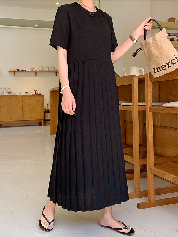 Loose Slim Short Sleeve Pleated Dress