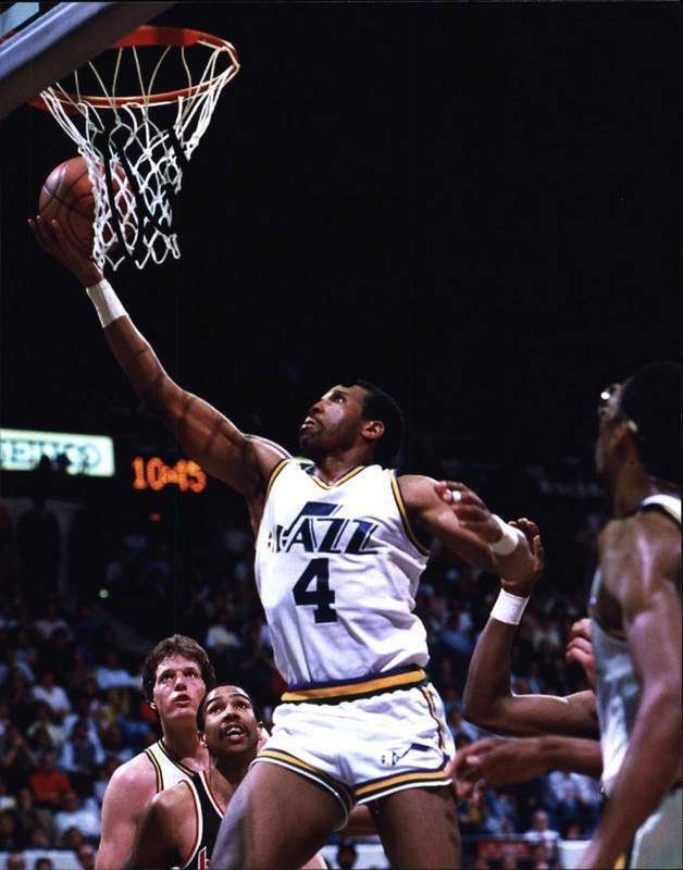 Adrian Dantley signed NBA basketball 8x10 Photo Poster painting W/Certificate Autographed 001