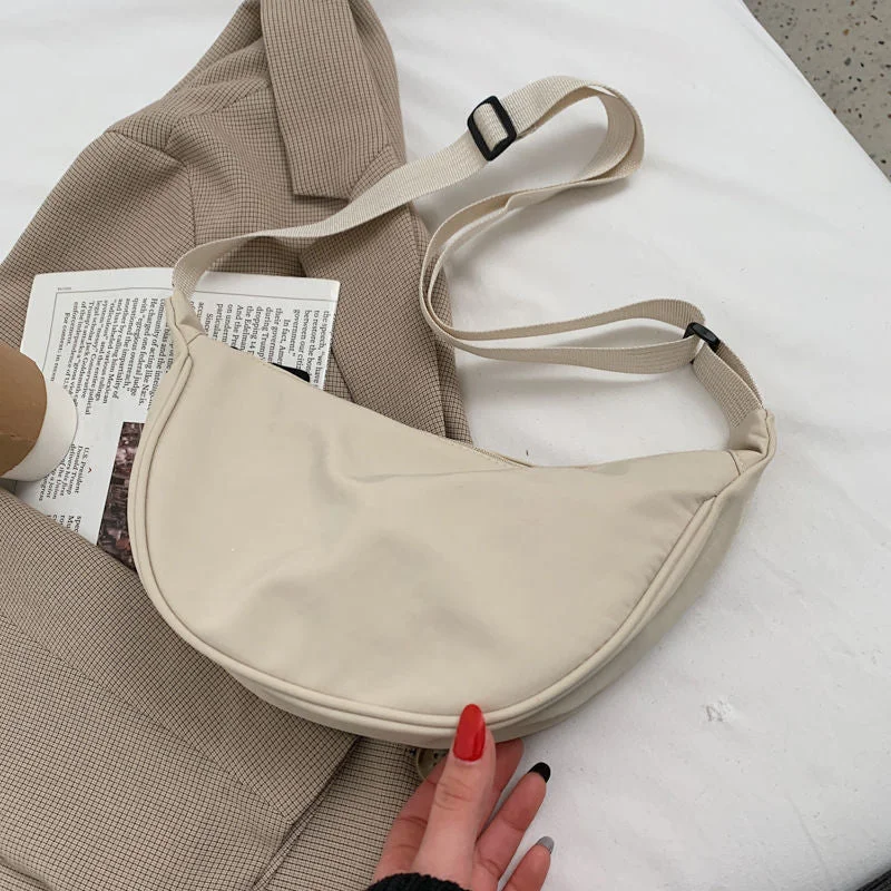 2021 New Simple Versatile Messenger Bag Women's Leisure Crescent Dumpling Bag Female Soft Leather One Shoulder Bag