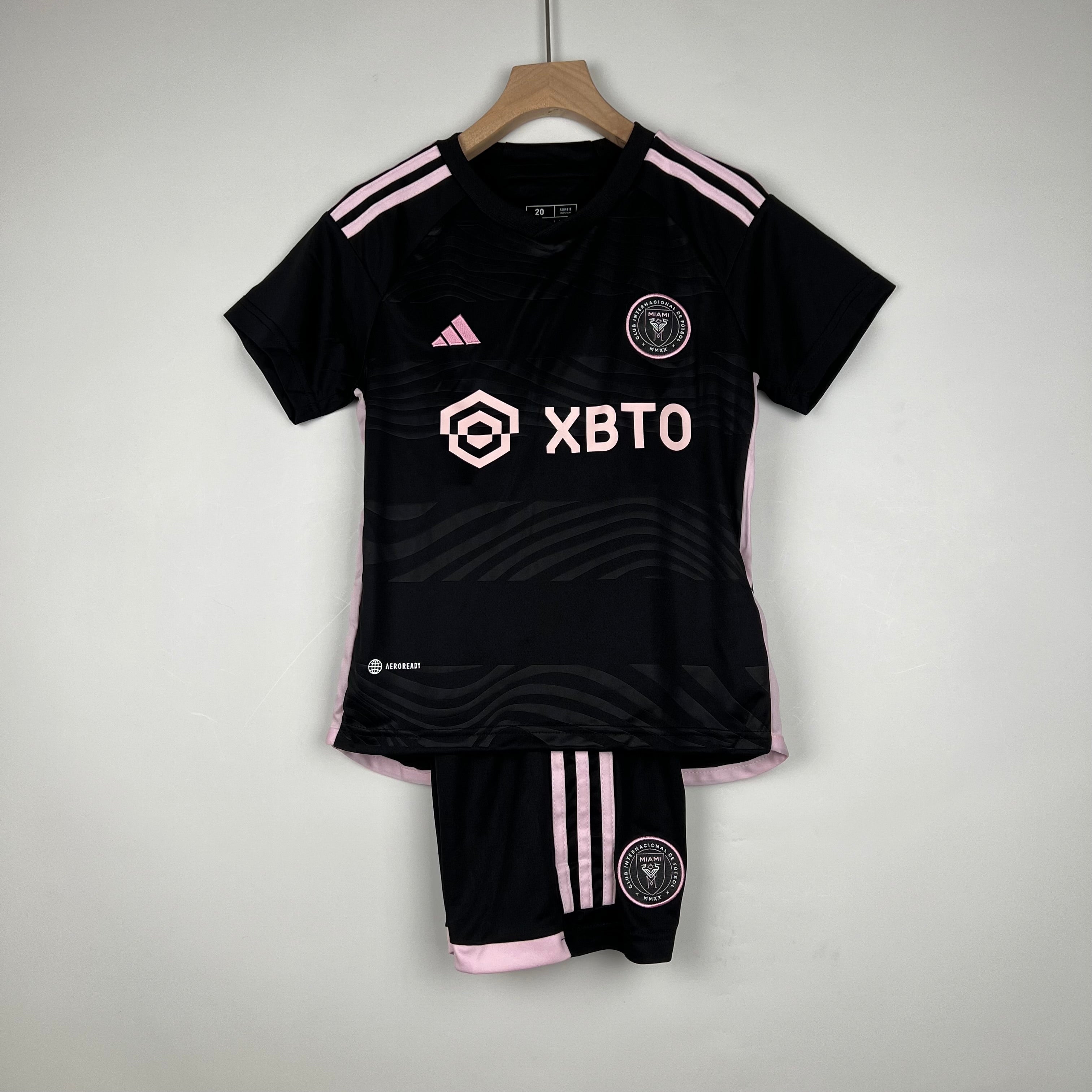 Kit Enfant Inter Miami Maillot De Fou, site maillot de foot pas cher