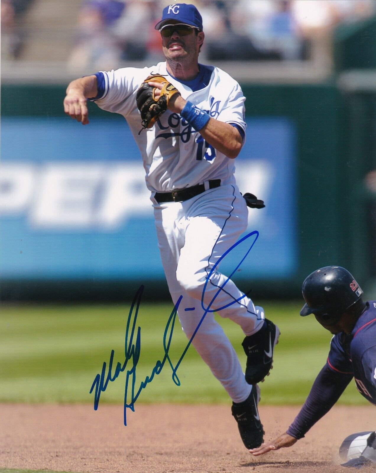 MARK GRUDZIELANEK KANSAS CITY ROYALS ACTION SIGNED 8x10