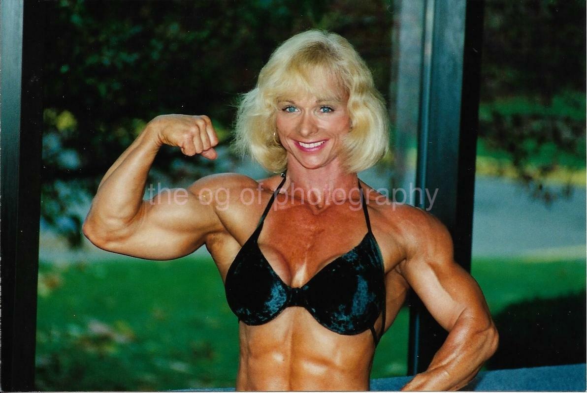 JUDY MILLER Female Bodybuilder MUSCLE WOMAN 80' 90s FOUND Photo Poster painting Color EN 17 8 N