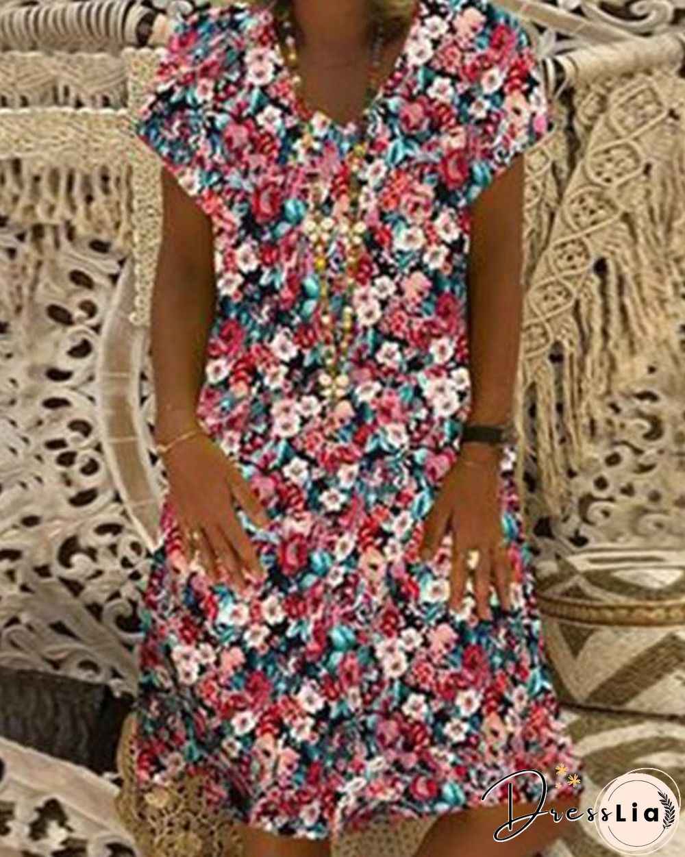 Casual Floral Tunic V-Neckline Shift Dress