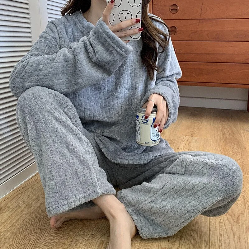 Winter Warm Women Pajamas Set Flannel Pajamas Homewear Sweatshirt Hoodies Thick Female Sleepwear Plush Pyjamas Suit Solid Color