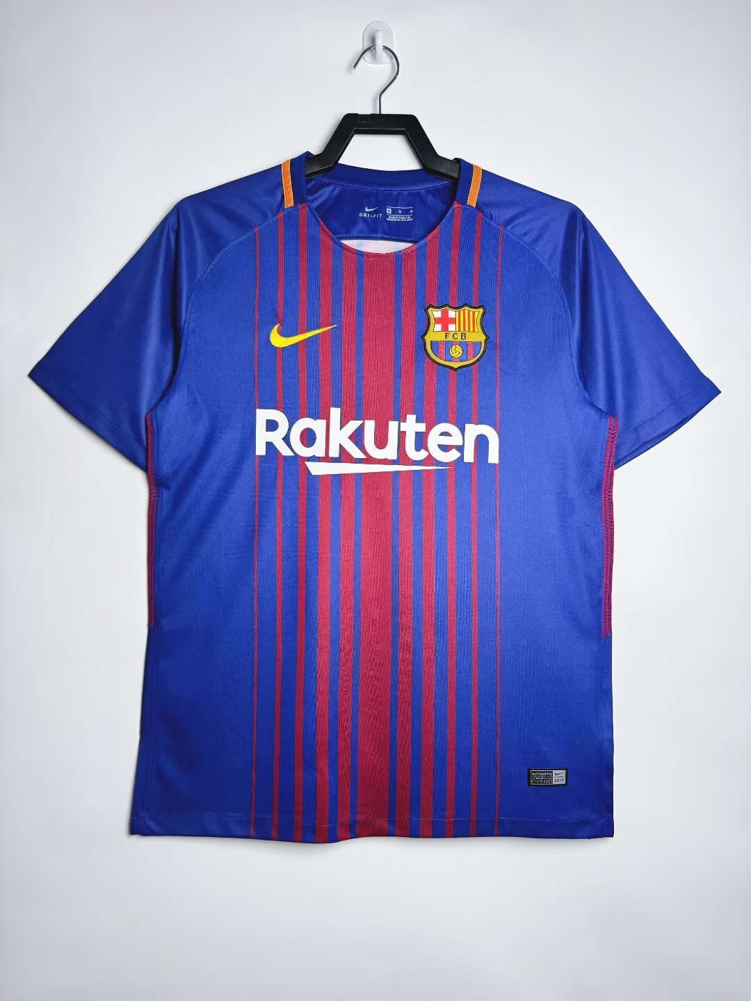 2017/18-H-BAR-RET-FAN-A07362