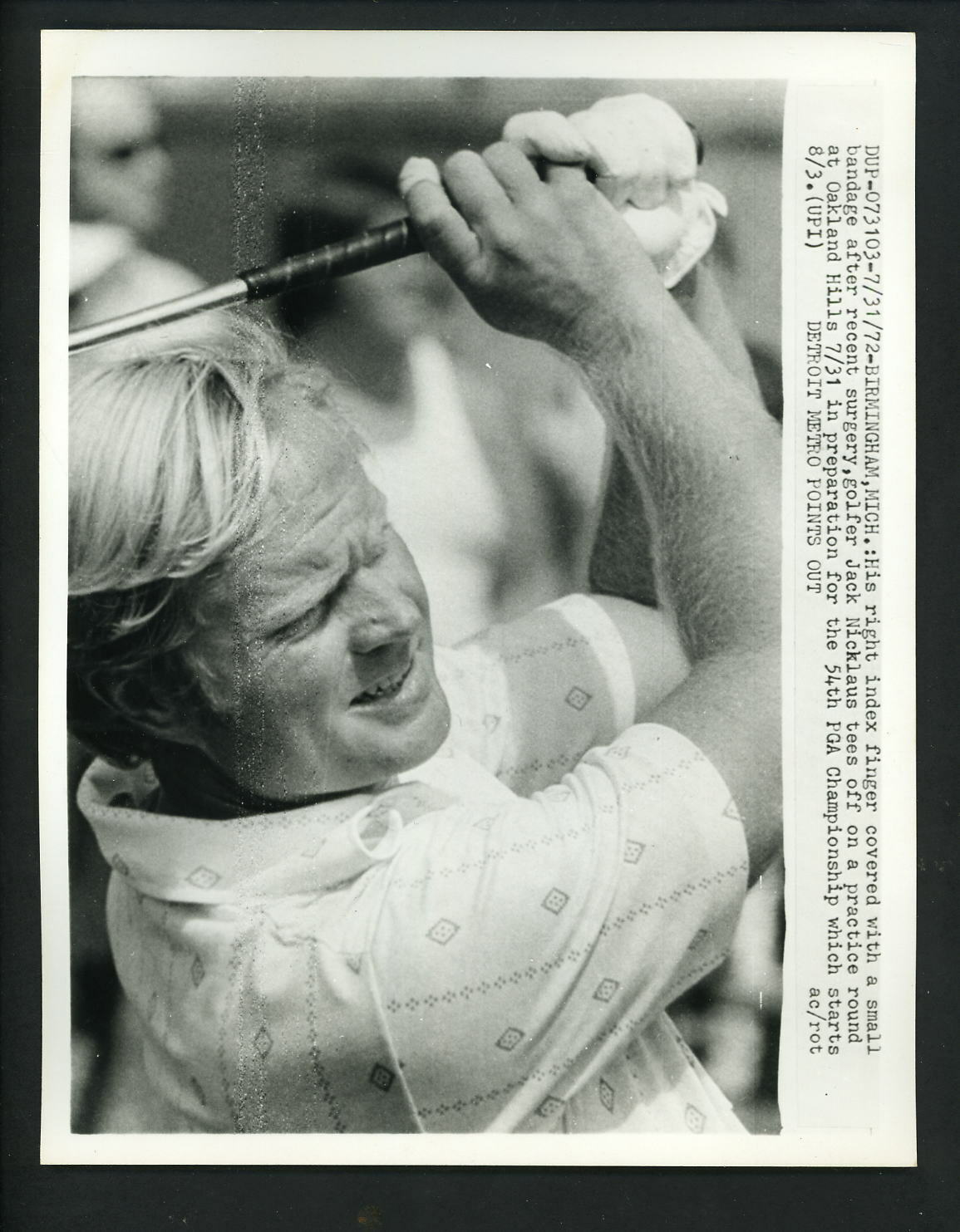 Jack Nicklaus prepares for PGA Championship 1972 Press Photo Poster painting at Oakland Hills