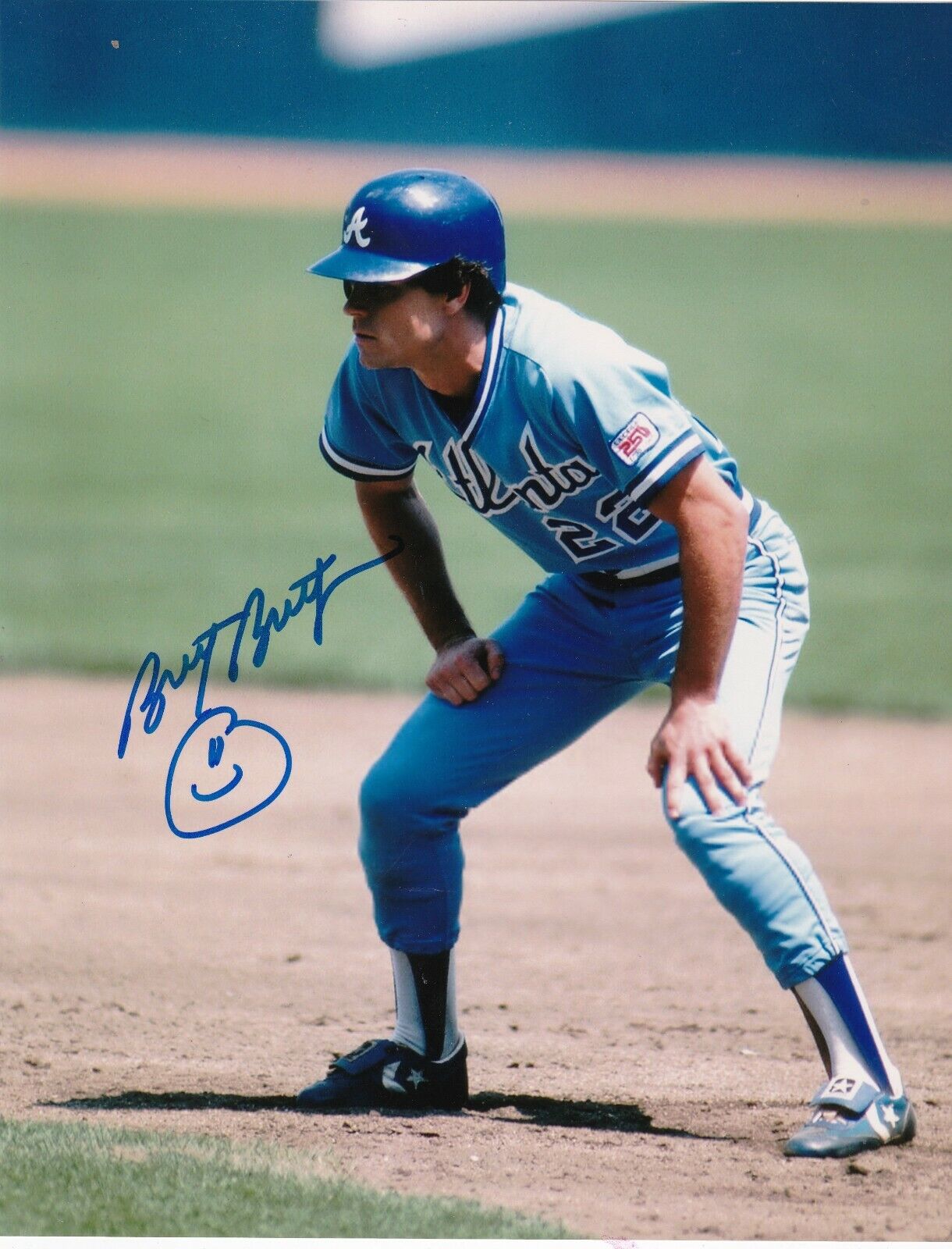 BRETT BUTLER ATLANTA BRAVES ACTION SIGNED 8x10