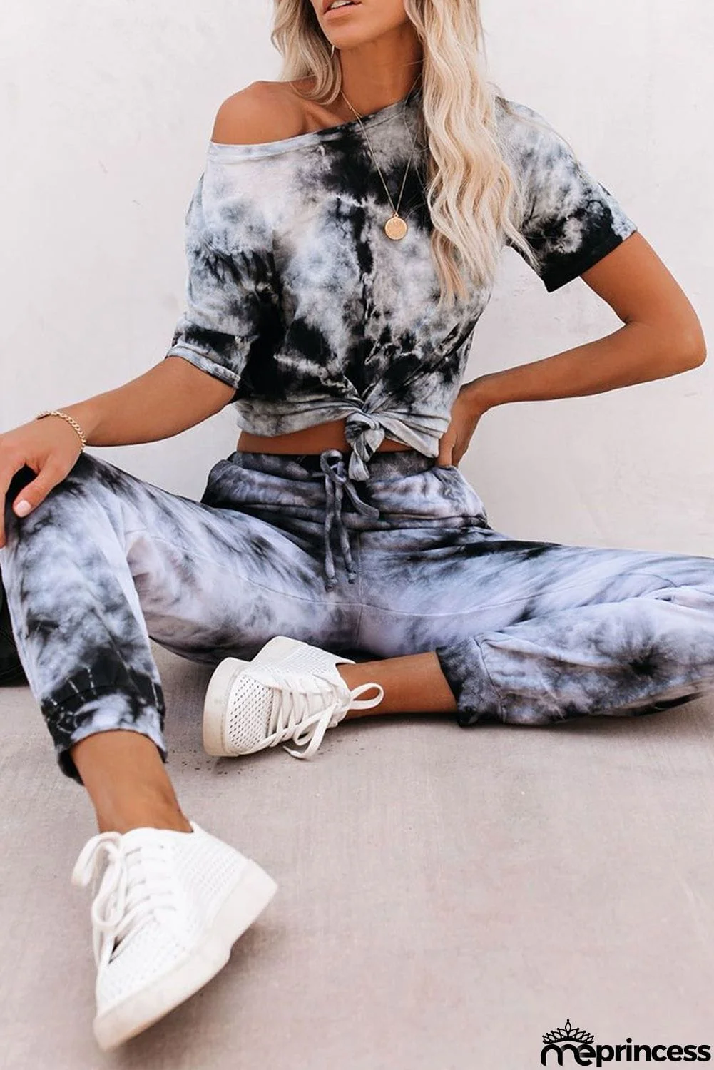 Tie-dye Tee and Sweatpants Sports Wear