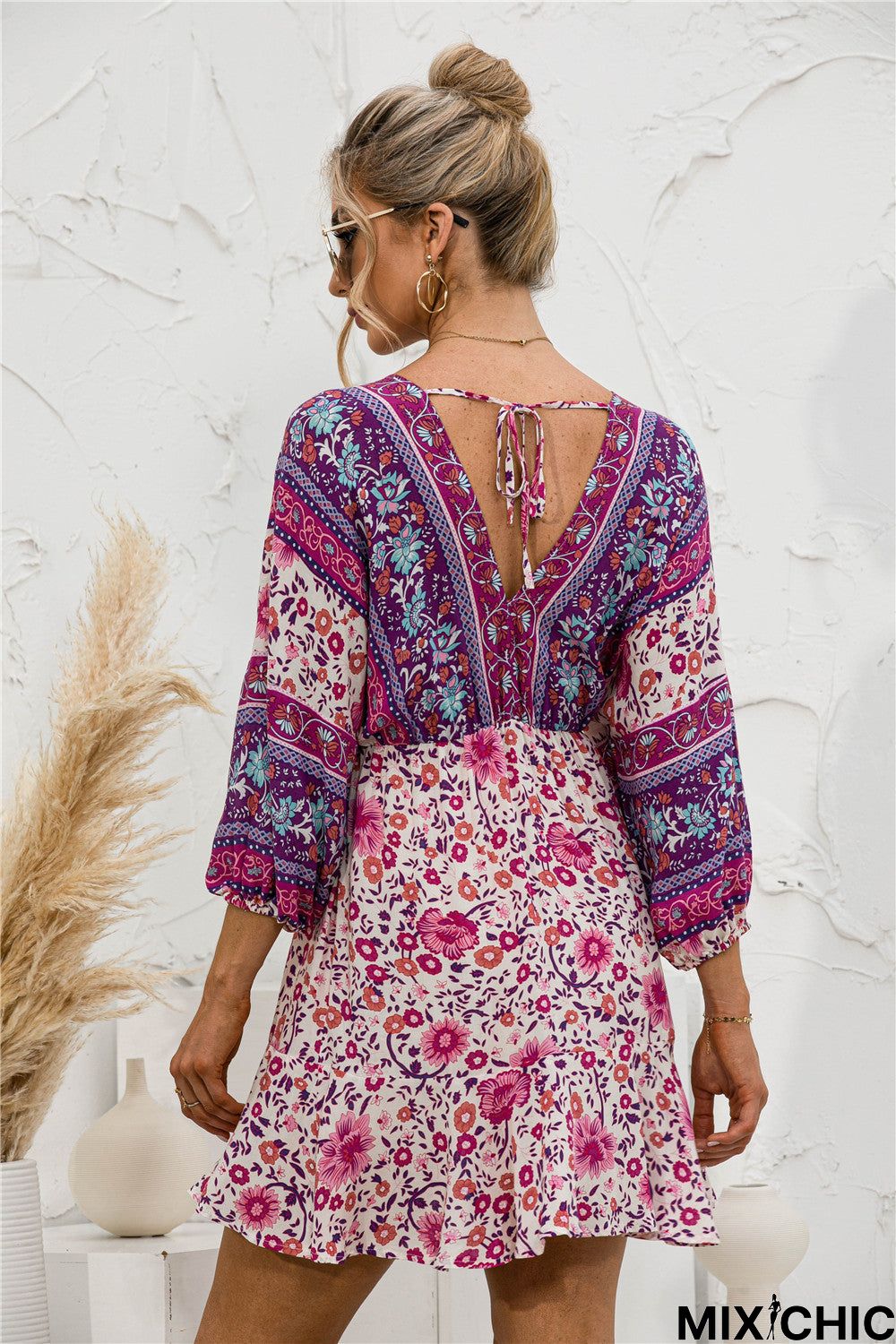 V-Neck Positioning Flower Dress