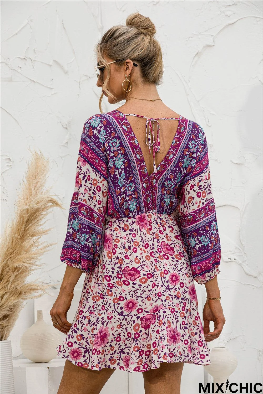 V-Neck Positioning Flower Dress