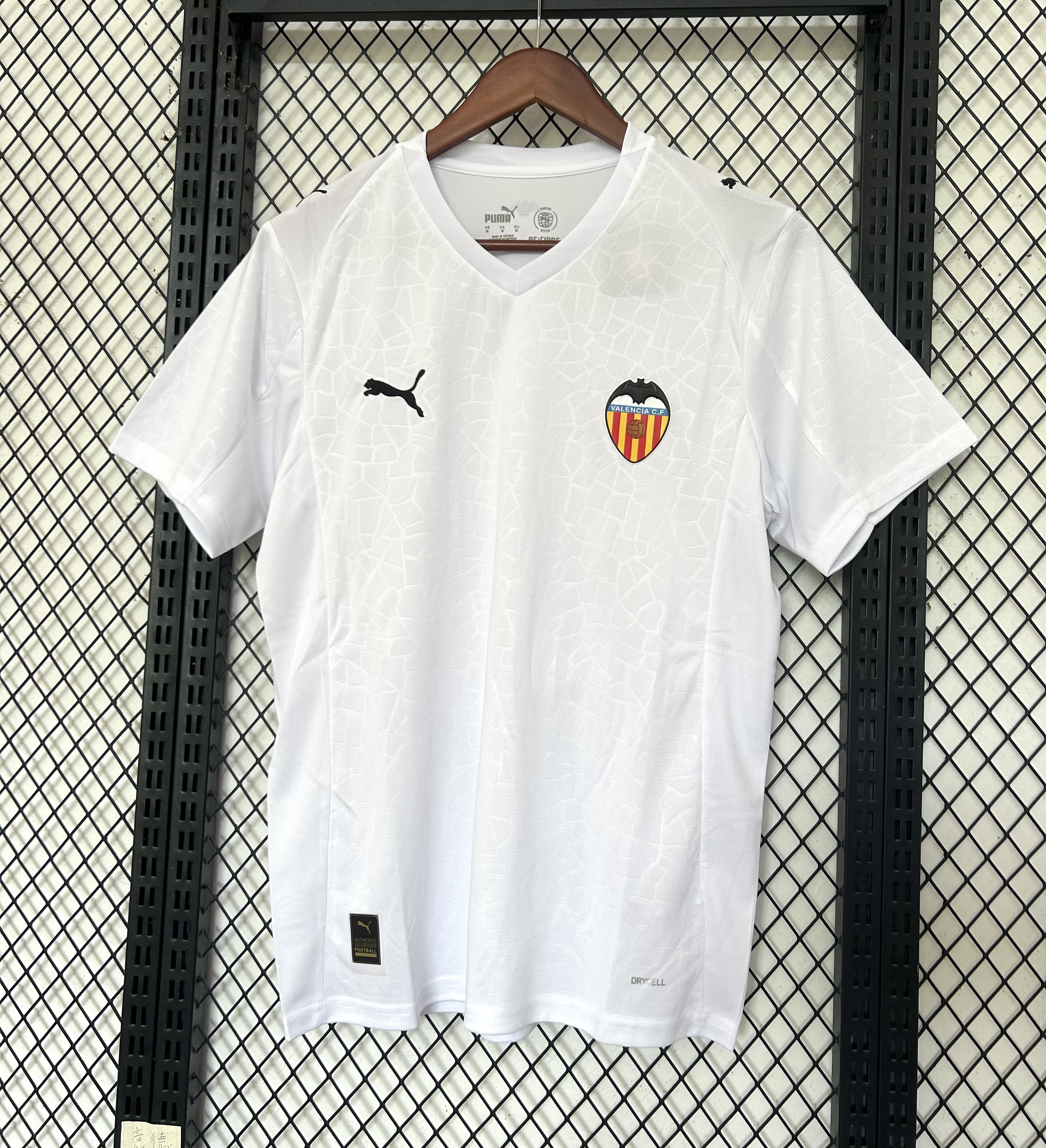 25/26-H-VAL-SS-A00184