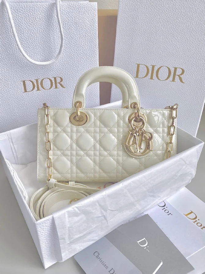 Dior_D-joy_bag漆皮款白色中號_26cm_-