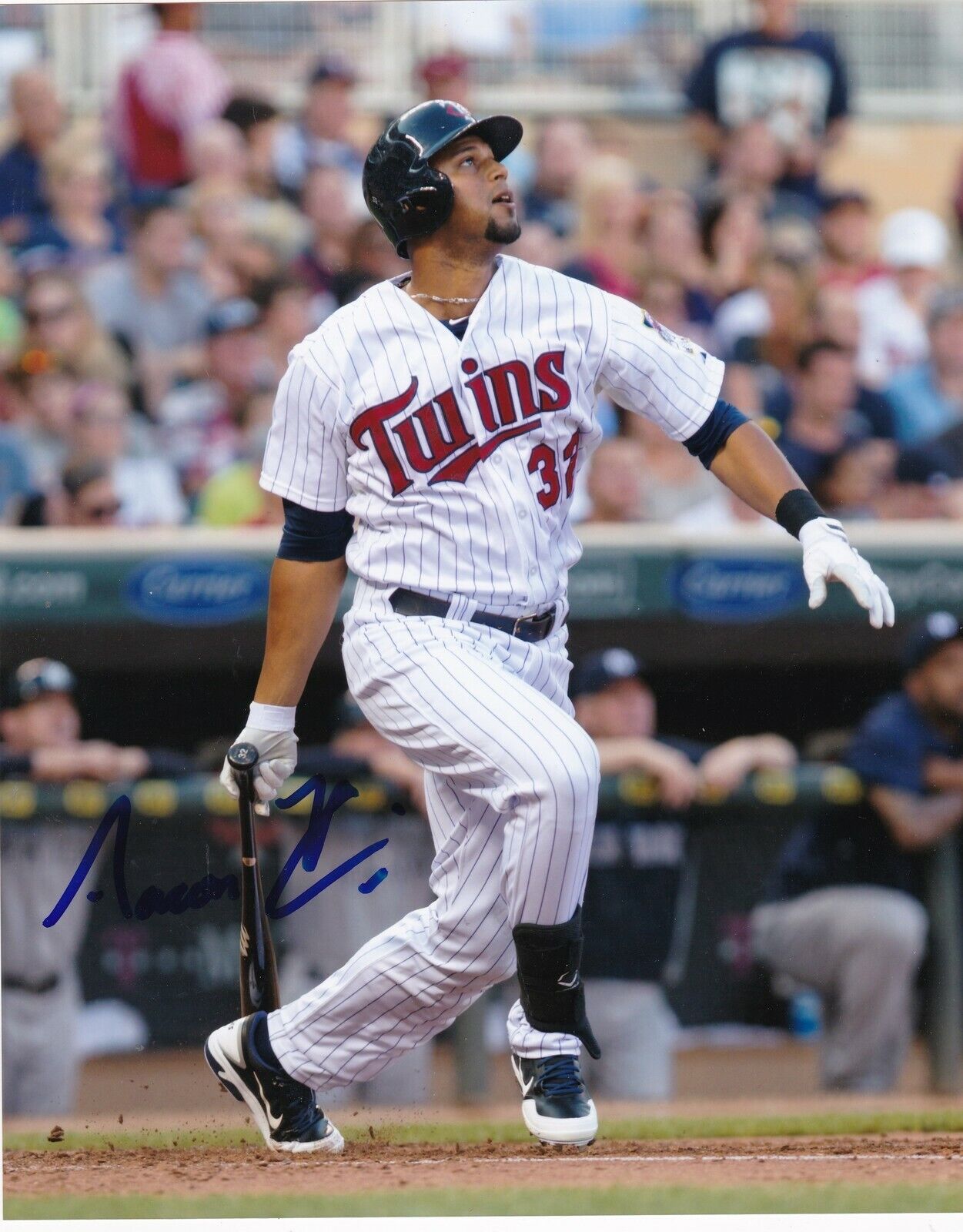 AARON HICKS MINNESOTA TWINS ACTION SIGNED 8x10