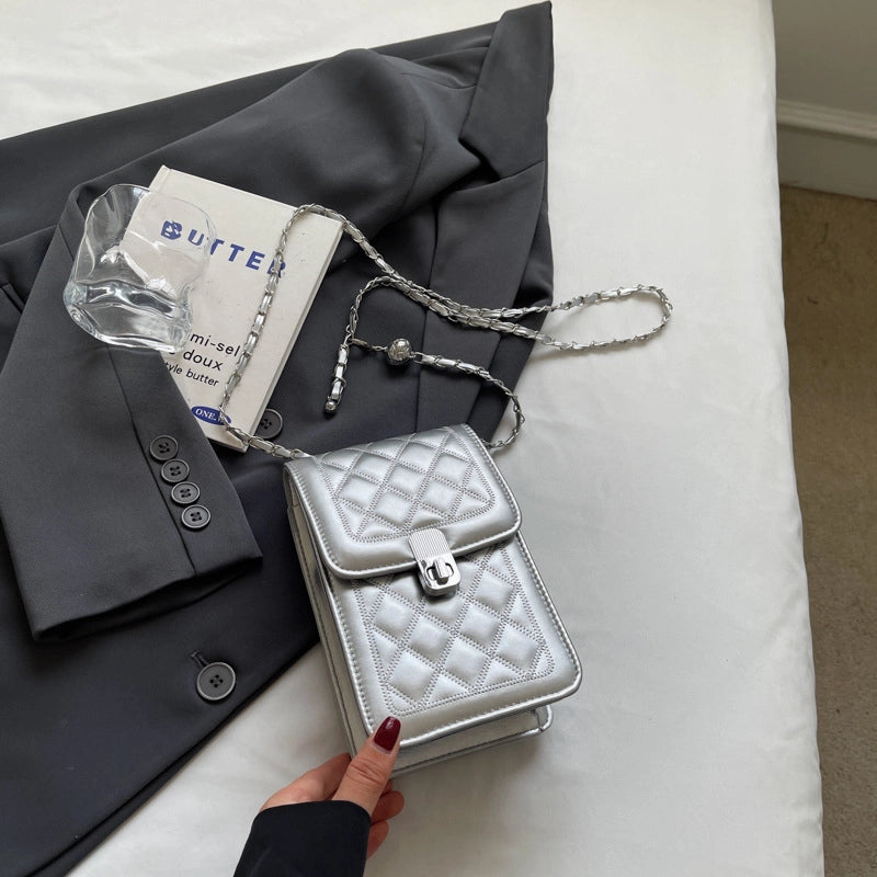 Women’s Medium Pu Leather Solid Color Lingge Streetwear Square Flip Cover Shoulder Bag Crossbody Bag