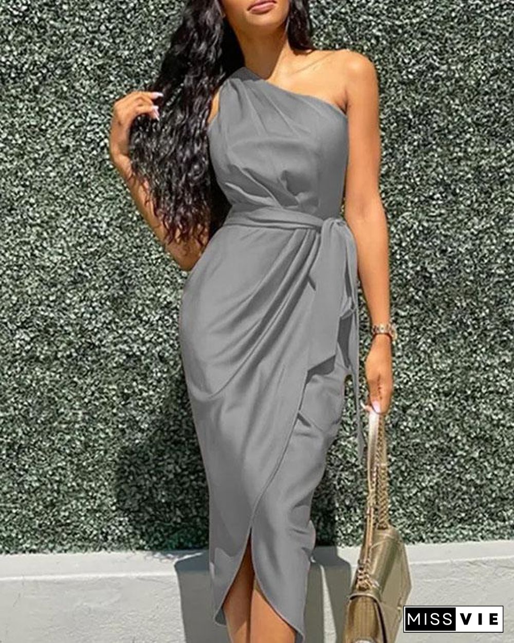 Oblique Shoulder Sheath Party Dress