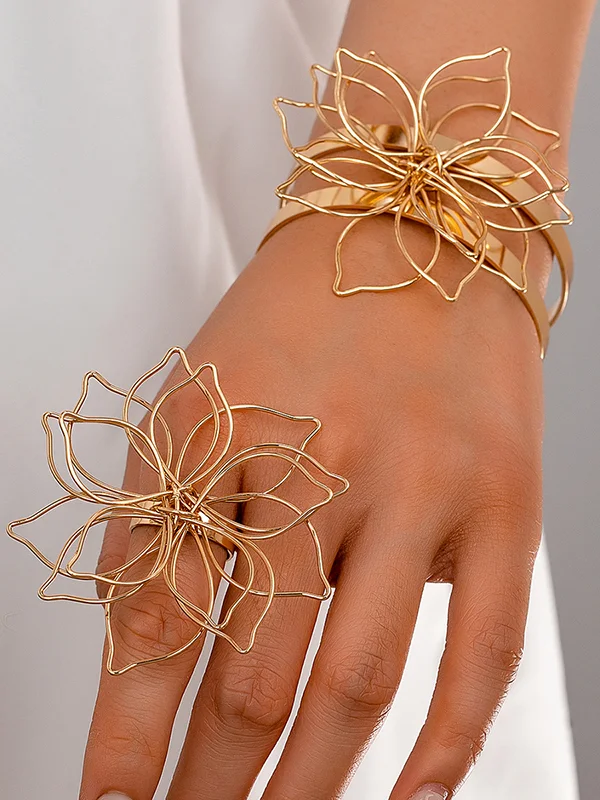 Flower Shape Rings Accessories + Bracelet Accessories