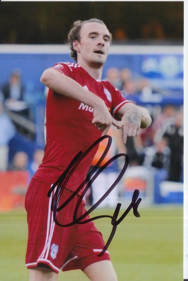 CARDIFF CITY HAND SIGNED SCOTT MALONE 6X4 Photo Poster painting.