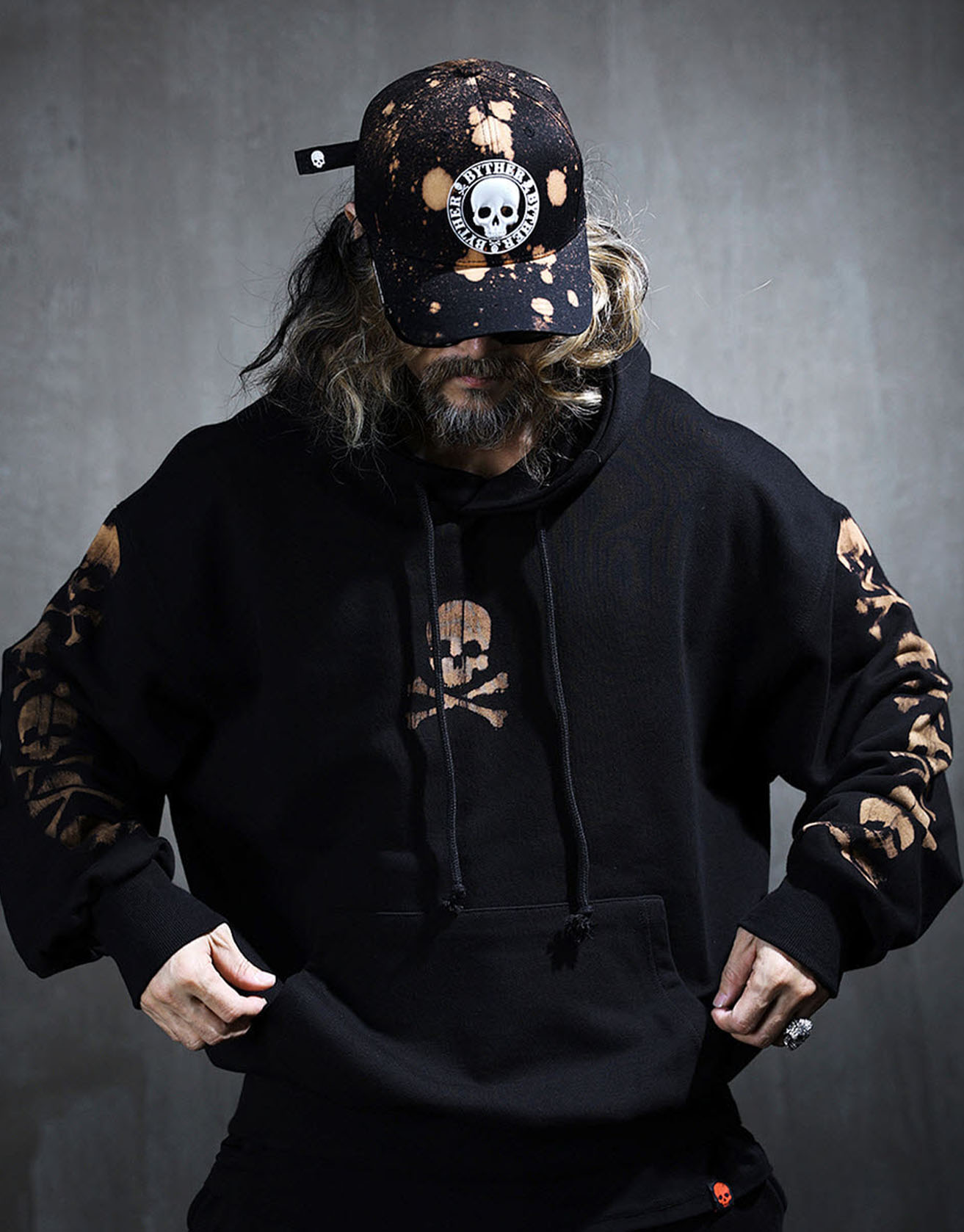 ByTheR Custom Skull Line Sleeve Bleach Hoodie / TECHWEAR CLUB / Techwear