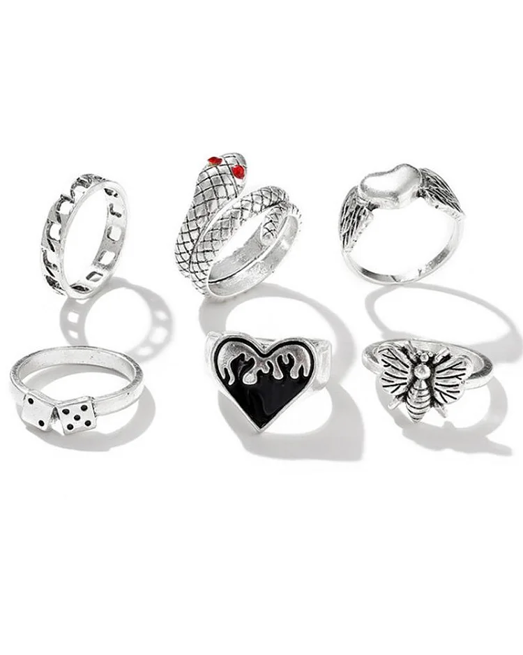 Snake-shaped Heart-shaped Ring Set