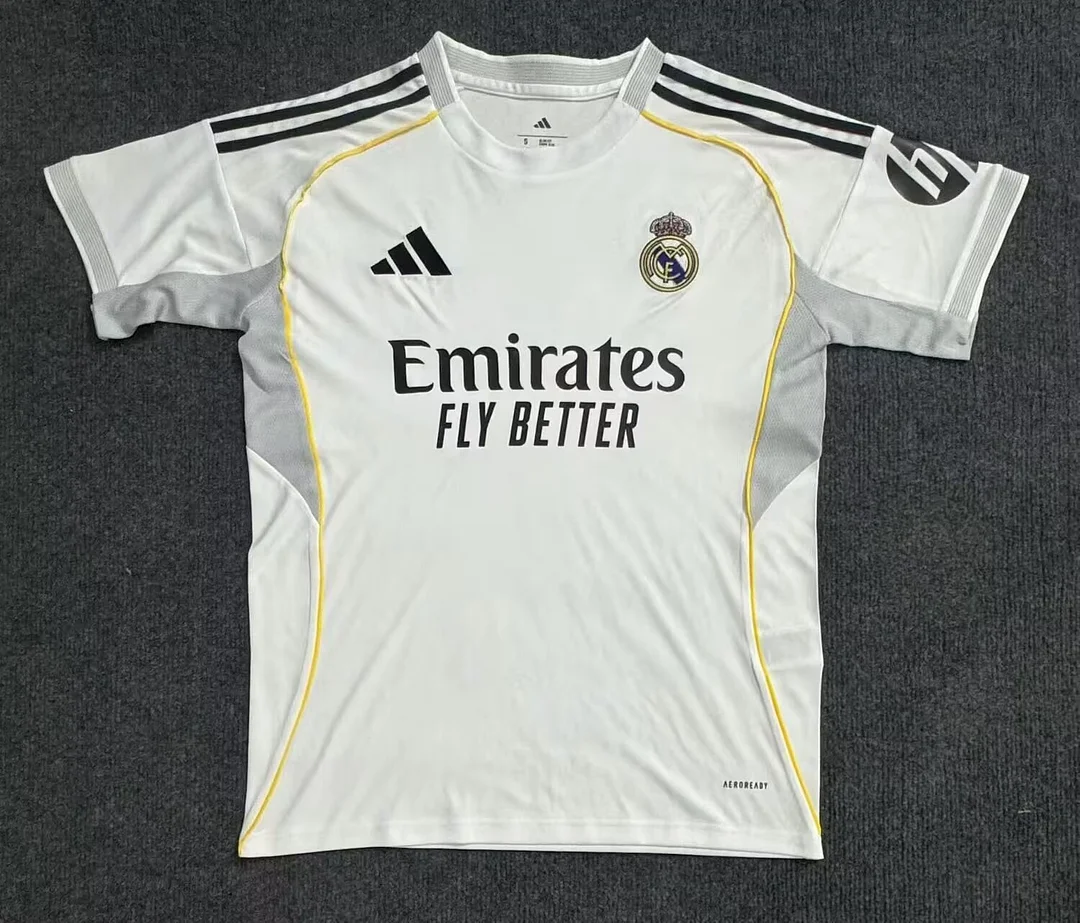 25/26 Real Madrid White Football Shirt Thai quality
