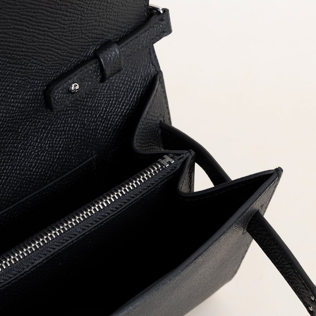 Kelly to go Epsom 89 Noir PHW