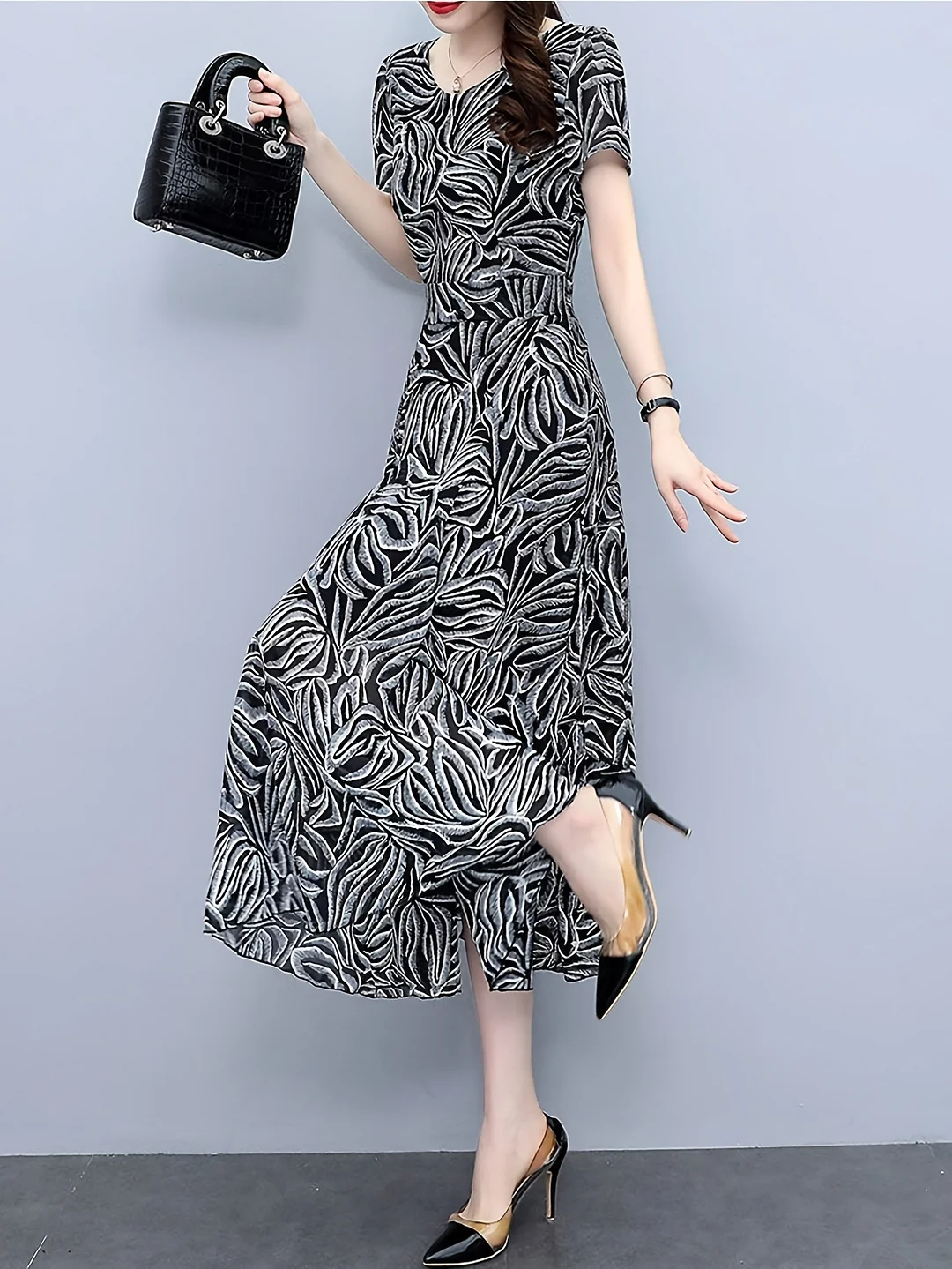Women's Retro V-Neck A-Line Midi Dress With Bold Black And White Floral Print, Casual Short Sleeve Pencil Dress For All Seasons, Relaxed Fit Dress | Vneck Dress Design | Floral Print Dress | IFYHOME