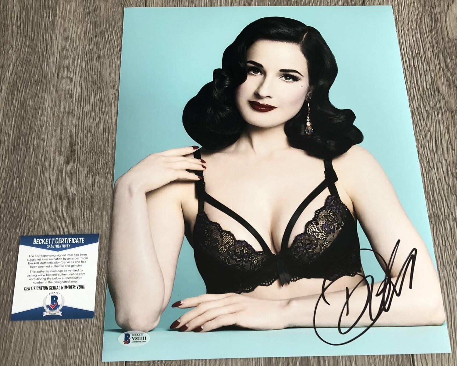 DITA VON TEESE SIGNED BURLESQUE 11x14 Photo Poster painting D w/EXACT PROOF & BECKETT BAS COA