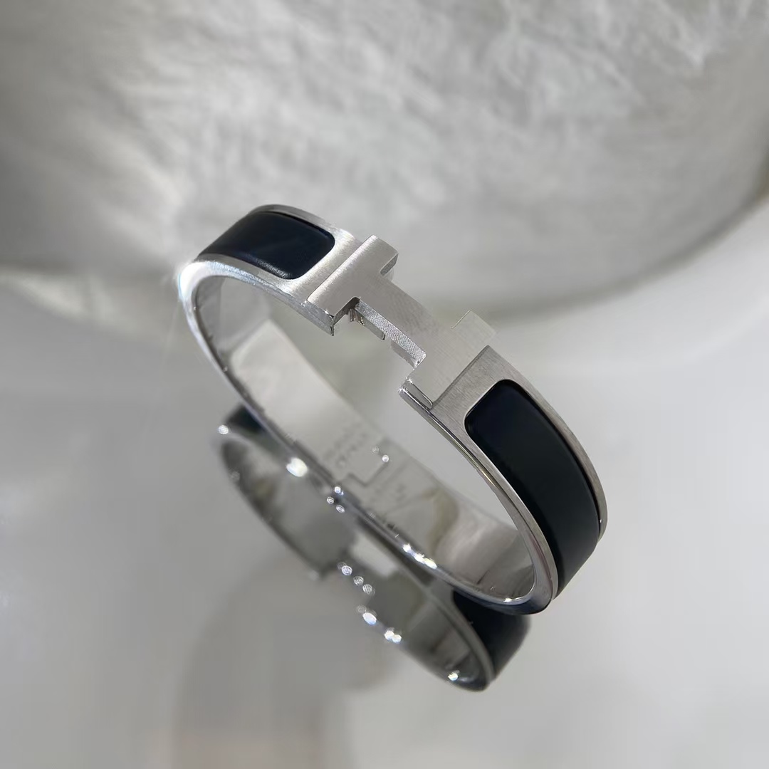 Buy replica Hermes Bermes Darth Vader Bracelet and replica jewelry from PICKS Jewelry