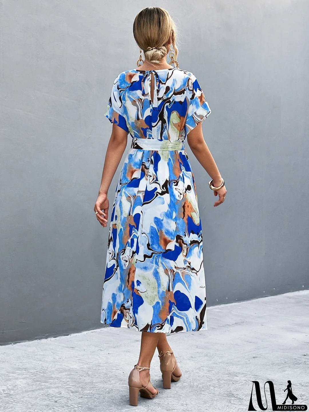 MidiSono - Round Neck Short Sleeve Tie Waist Midi Dress