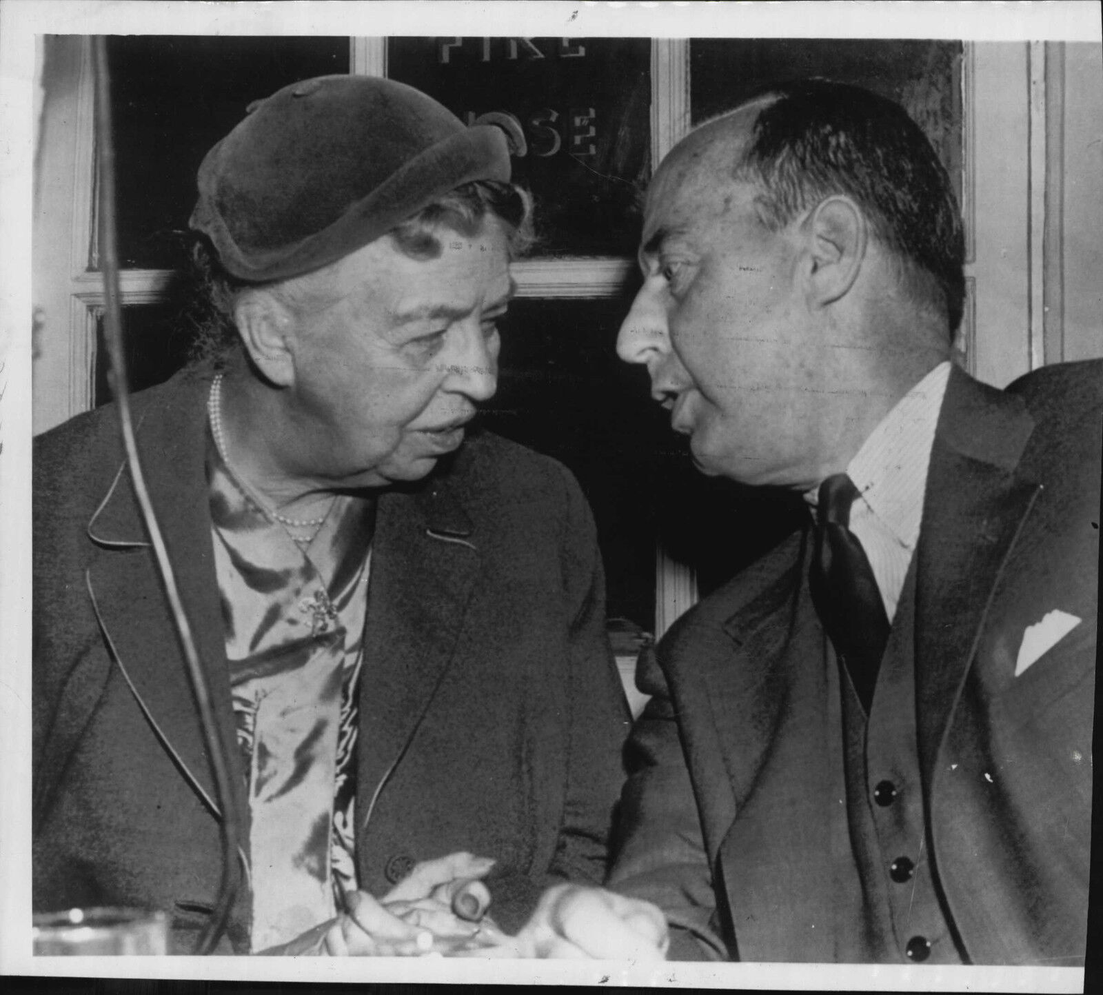 Eleanor Roosevelt with Adlai Stevenson 1953 Press Photo Poster painting