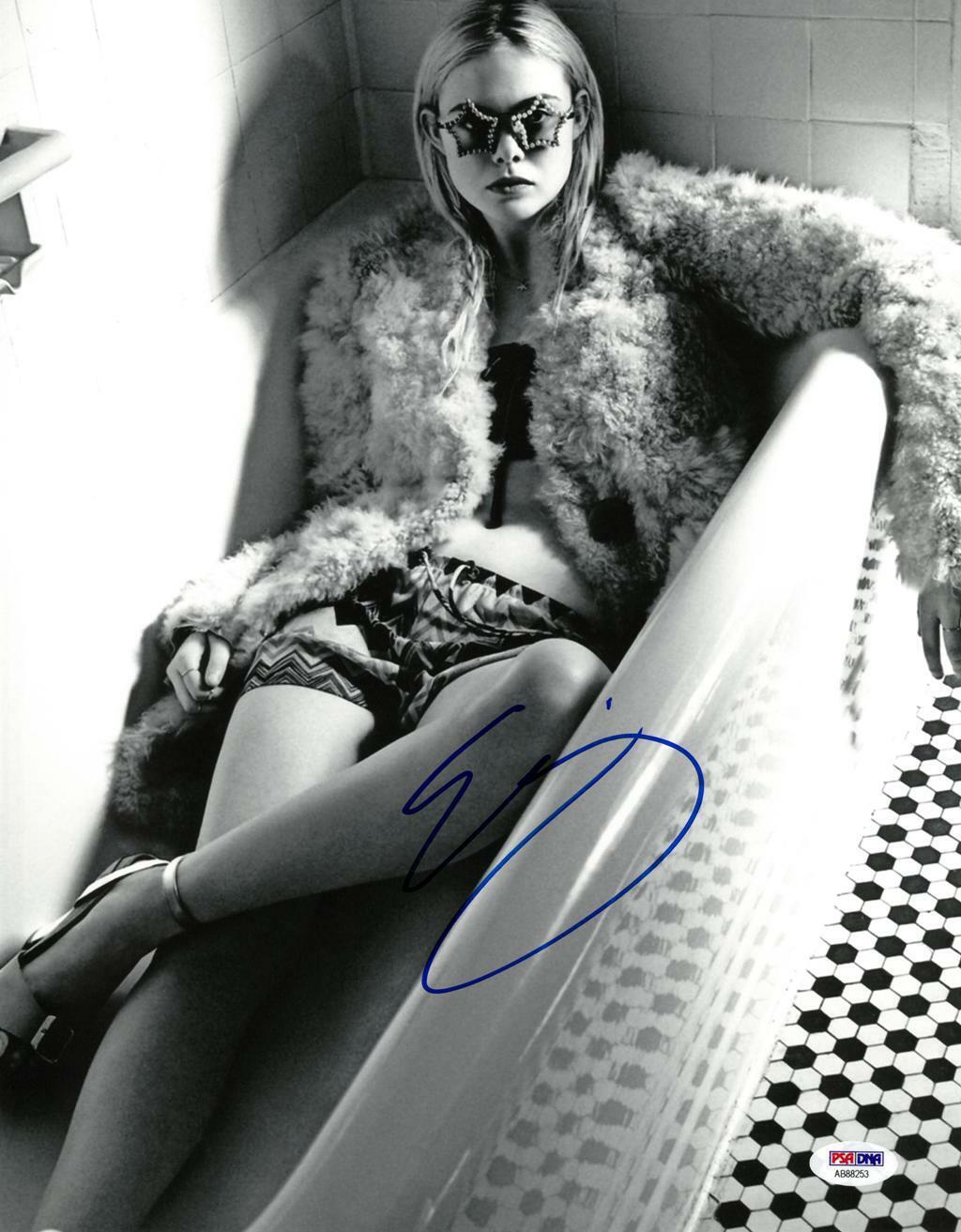 Elle Fanning Signed Authentic Autographed 11x14 B/W Photo Poster painting PSA/DNA #AB88253