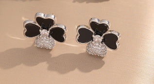 2 Pieces Moderate Luxury Flower Copper Diamond Inlay Stud Earrings