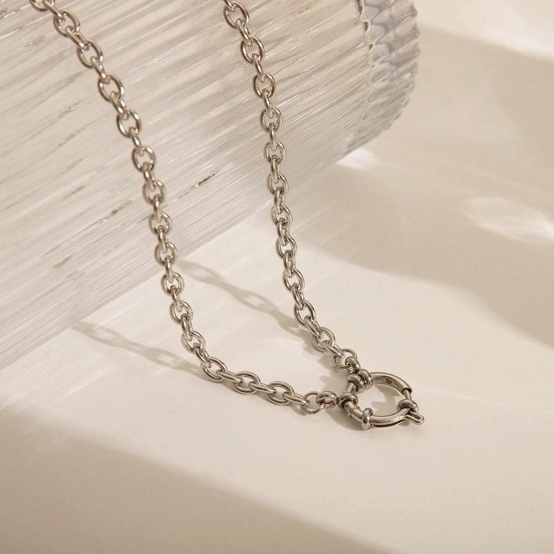 Casual Basic Commute Solid Color 304 Stainless Steel 18K Gold Plated Pendant Necklace