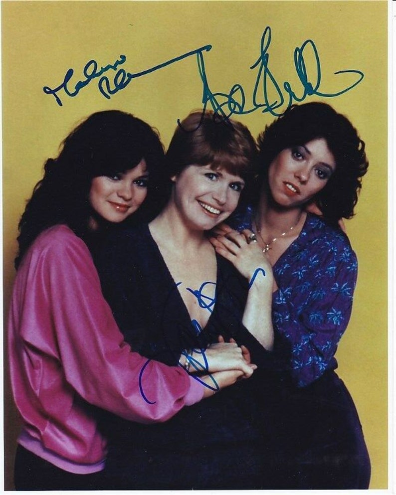 Bonnie franklin valerie bertinelli mackenzie signed one day at a time 8x10 Photo Poster painting