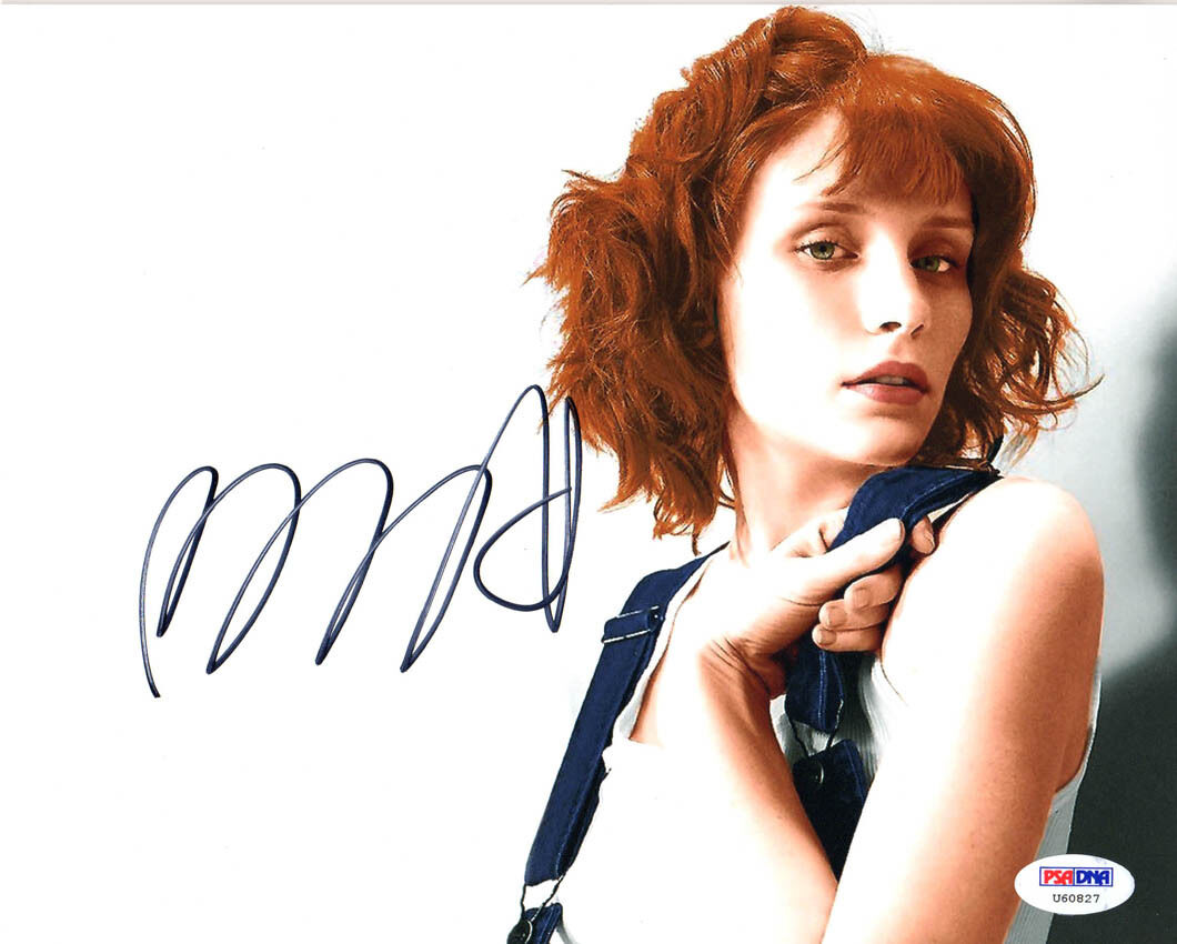 Bryce Dallas Howard SIGNED 8x10 Photo Poster painting Victoria Twillight Saga PSA/DNA AUTOGRAPH