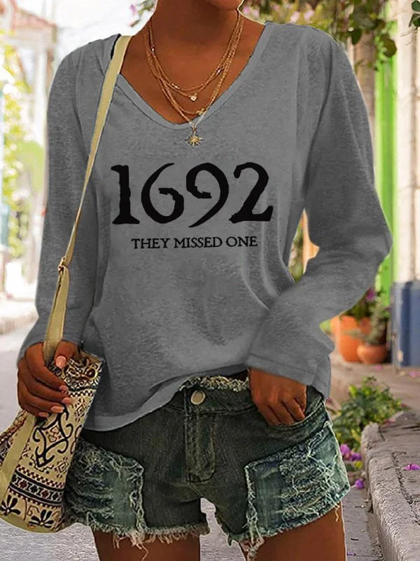 Women's 1692 They Missed One Salem Witch Print Casual Long Sleeve V-Neck T-Shirt socialshop