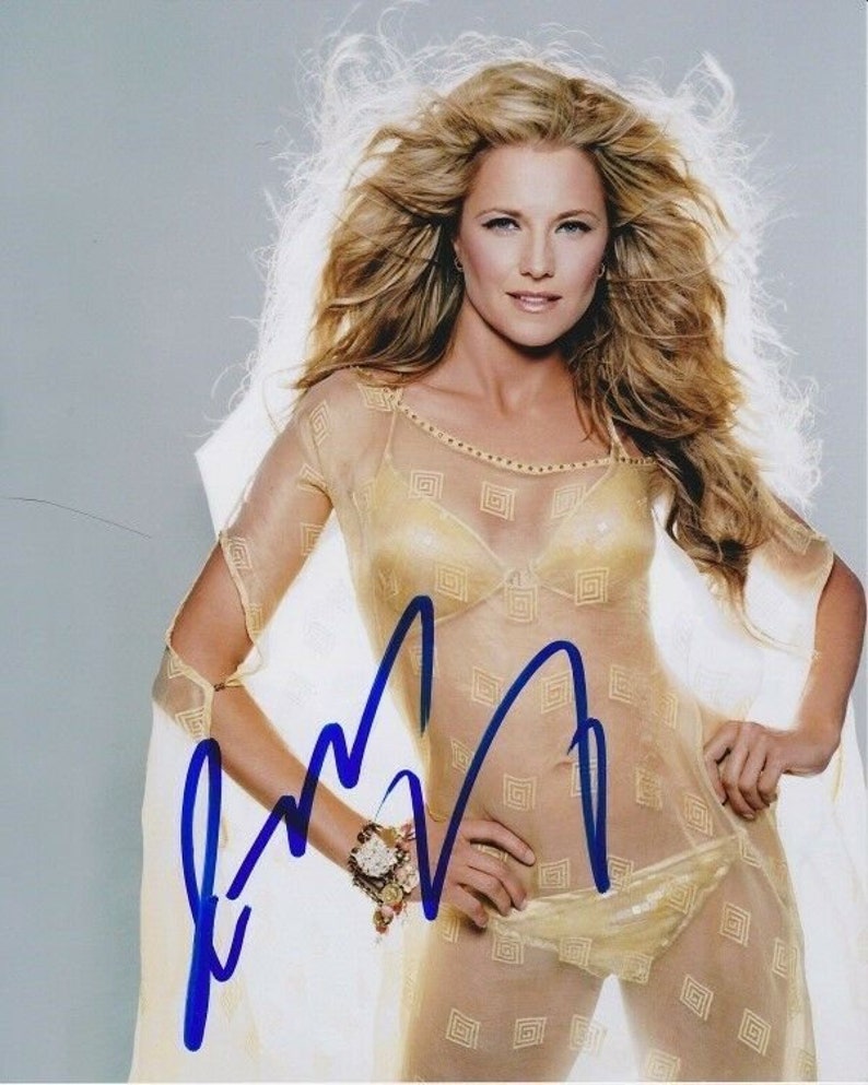 Lucy lawless signed autographed dancing with the stars 8x10 Photo Poster painting