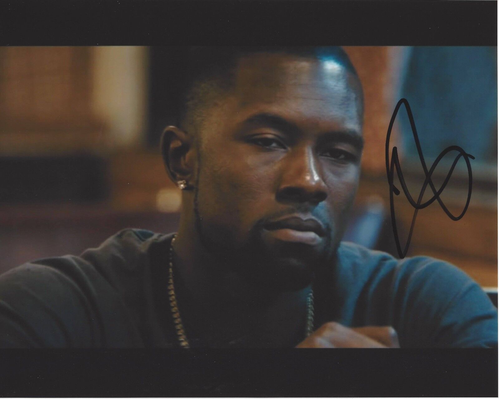 ACTOR TREVANTE RHODES SIGNED 8X10 Photo Poster painting A W/COA MOONLIGHT MOVIE THE PREDATOR