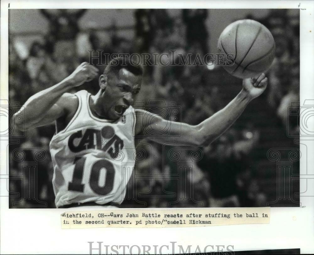 Press Photo Poster painting Cavs John Battle reacts after stuffing the ball in the 2nd quarter